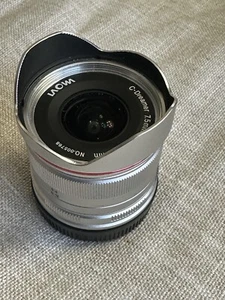 Lente Venus Optics Laowa 7,5 mm f/2 MFT para Micro Cuatro Tercios VERSIÓN LITE Plateada - Imagen 1 de 2