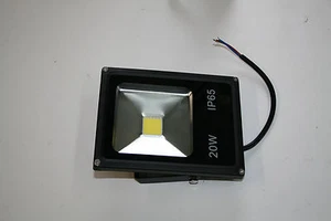 20 Watt LED Machine Flood Light Waterproof IP 65 Outdoor Garden Landscape "NEW" - Picture 1 of 3