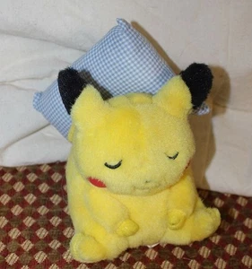 Pikachu Pokemon Kissen Sleeping Tomy Plüschtier 6 Zoll Spielzeug Puppe Japan - Bild 1 von 4