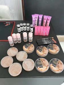 Make Up Lotto Misto 35 Pezzi Illuminante Primer Lipstick Blush Matita Labbra - Foto 1 di 9