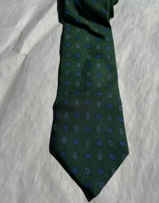Liberty of London Green Geometric 100% Silk Tie Made in USA Small Print - Image 1 of 4