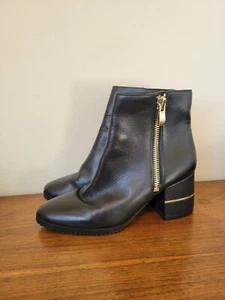 Dkny Womens Black Leather Ankle Boots Sz 8 Block Heel Gold Zipper - Picture 1 of 8