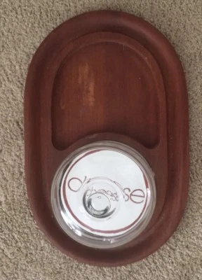 Bandeja de tablero de queso de madera de teca Goodwood vintage con cúpula de vidrio grande 21" x 11  Foto 1 de 4
