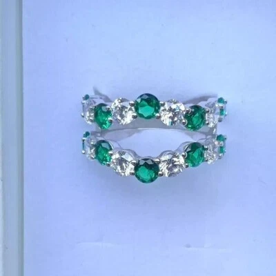 Anillo envolvente protector potenciador esmeralda simulado corte redondo de 2 quilates chapado en oro blanco de 14 k Foto 1 de 4