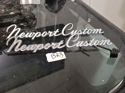 VINTAGE 1974 75 CHRYSLER NEWPORT CUSTOM FENDER EMBLEM SET OEM 2901360 MOPAR - Image 1 of 4