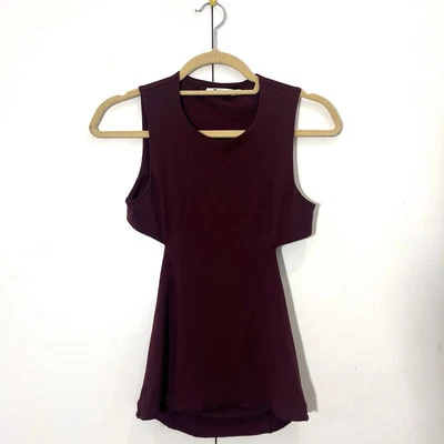 Top T Alexander Wang para mujer S ceñido al cuerpo adelgazante espalda abierta granate sin mangas  Foto 1 de 4