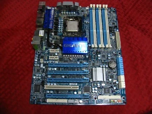 Gigabyte GA-X58A-UD3R (rev. 2.0), LGA 1366 Socket - 3x SLI - DDR3 - + i7-930 CPU - Picture 1 of 7