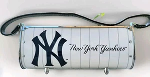 Unique New York Yankee Little Earth Metal Purse Hand Bag With Swarovski Crystals - Picture 1 of 24