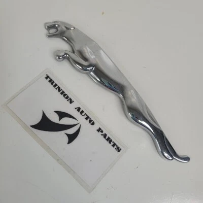 Jaguar XF XFR 2009-2015 maletero bota emblema salto Jaguar símbolo OEM Foto 1 de 4