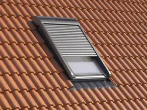 VELUX Gruppe RoofLite+ Dachfensterrollladen Solar SSR für Velux Dachfenster - Bild 1 von 6