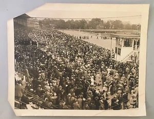 1932 Preakness Pressefoto - Pimlico Rennen Vorrennen große Menschenmenge in Mode des Tages - Bild 1 von 3