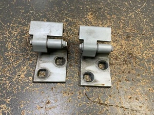 00-06 BMW x5 E53 front left driver door hinge hinges upper / lower - Bild 1 von 3