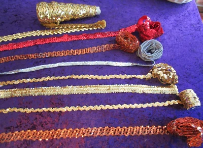 AJUSTES DE LENTEJUELAS VINTAGE ~ 29 yardas ~ Hermosa PLATA ~ COBRE ~ ORO Y ROJO ~ Como nuevo co Foto 1 de 4