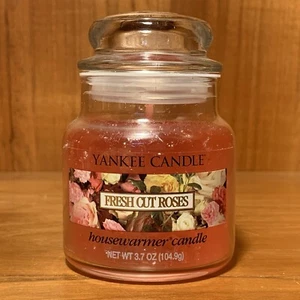Yankee Candle Fresh Cut Roses 3.7 Oz Housewarmer - Picture 1 of 7