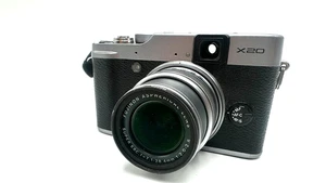 Fujifilm X20 Digitalkamera – Silber – getestet & funktionsfähig – Beschreibung!! - Bild 1 von 9