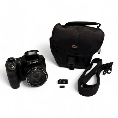 Sony Cyber-shot DSC-H300 2010 万像素 数码相机 带 8十亿字节 闪存和机箱 — 第 1/4 张图片