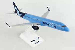SKYMARKS (SKR1106) BREEZE E195 (REG# N190BZ) 1:100 SCALE MODEL W/DISPLAY STAND - Picture 1 of 9