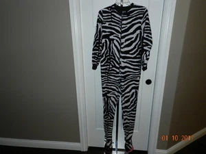 EUC Nick and Nora  Footed Zebra Print Pajamas Women's Size S Small Fleece - Picture 1 of 6