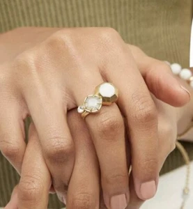 ❤❤❤ MIMCO womens ADROIT PEARL RING Size Medium + Dust Bag New - Picture 1 of 3