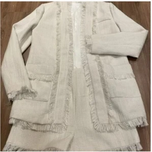 Brand New Blazer and Short Set, 2 pieces outfit, size 4 - Picture 1 of 9