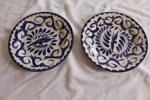 pottery barn anfora dinner plates pre-owned blue & white 10" set of 2 - Picture 1 of 2
