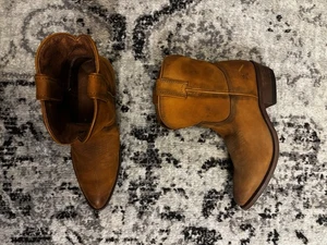 Frye 71440 Billy Short Cognac Cowgirl Tan Women’s Size 8.5 B Boots - Picture 1 of 12