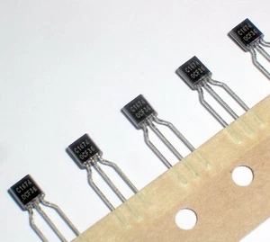 50pcs KSC1674 2SC1674 Transistor TO-92 FSC - Imagen 1 de 1