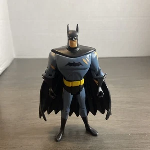 Mattel DC Justice League Unlimited Battle Damaged Batman 4.5" Figure - Picture 1 of 7