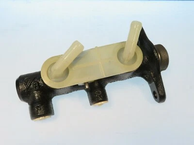 7/8" Bore Brake Master Cylinder Fits Mitsubishi Mirage & Dodge Plymouth Colt - Image 1 of 4