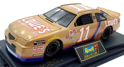 Revell 1/24 Scale 3935 - Ford Thunderbird #11 Lowe's B.Bodine NASCAR - Image 1 of 4
