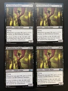 Magic 4 x Bloodthirsty Aerialist Core Set M20 palude creatura vampiro quasi nuovo en - Foto 1 di 1
