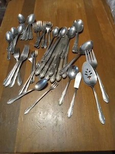 Juego de cubiertos de acero inoxidable personalizados Oneida Plantation 62 piezas - Imagen 1 de 3