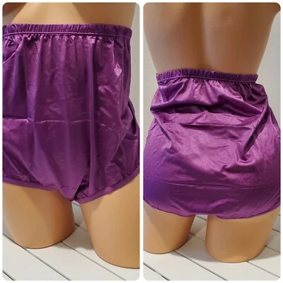 Panty de abuela de nailon brillante estilo de colección talla 14 púrpura luna calzoncillo esquina acogedora Foto 1 de 4