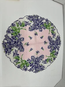 13,5" Floral Baumwolle Rund Taschentuch Lila Rosa Frühling Blumen gewellter Rand - Bild 1 von 6