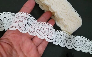 1-1/4" 3cm - Pastel Yellow Candle Light Butter Flower Scallop Stretch Lace L596 - Picture 1 of 10