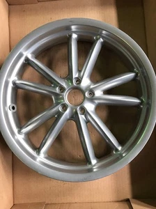 56372R00B1 New OEM Vespa Wheel, Rear - Foto 1 di 5