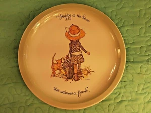 HOLLY HOBBIE COLLECTOR'S EDITION CERAMIC PLATE DATED 1972 Girl w/ Cat 10.25" - Picture 1 of 12
