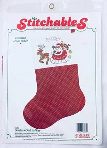 KIT CALZE PUNTO CROCE 13" STITCHABLES 1987 "BABBO NATALE SULLA SUA STRADA" - Foto 1 di 2