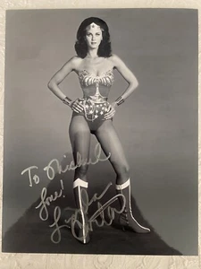 Lynda Carter Original Wonder Woman Signed Autographed 8x10 B/W MINT - Picture 1 of 1