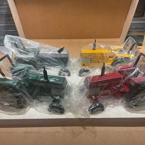 Maßstab 1:16 Modelle weiß American 60 Traktor 4er Set mit OVP 1991 FS - Bild 1 von 13