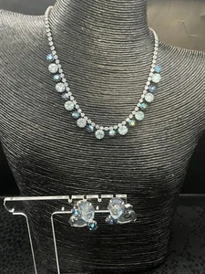 Vintage Weiss Silver Tone 16” Necklace Blue Glass Rhinestones Matching Earrings - Picture 1 of 14