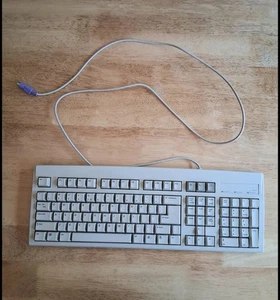 RARE VINTAGE BTC KEYBOARD MODEL: 5201 WINDOWS PS/2 - Picture 1 of 6