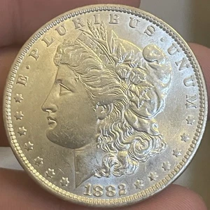 1882 O Morgan Silver Dollar ~ UNC WEAK STRIKE ~ ESTATE FIND - Picture 1 of 2