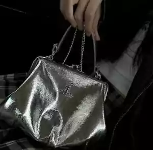 Vivienne Westwood Metallic Silver Granny Frame Kiss lock Purse Crossbody bag - Picture 1 of 12