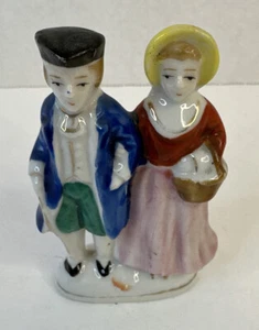 Vintage Ceramic Colonial Man And Woman Small Figurine Japan Handpainted - Picture 1 of 7
