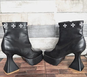 Demonia Vintage Platform Boots Style Witch-105 Goth Discontinued Size 9 Rare - Picture 1 of 24