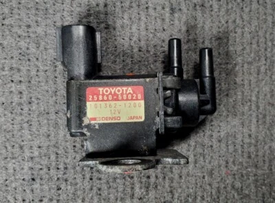 Electroválvula de conmutación de vacío LEXUS LS400 SC300 SC400 25860-50020 OEM USADO Foto 1 de 4