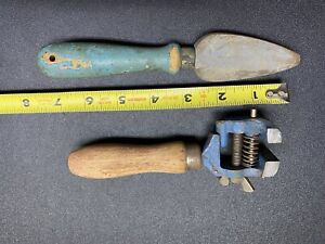 Vintage Hand Held Vise w/ Wooden Handle Jewelers Gunsmith Watchmakers Sharpening