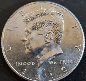 JFK HALF DOLLAR - 2010 D - VERY LOW MINTAGE - NIFC - UNC - FREE SHIPPING - Bild 1 von 2