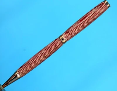 Bolígrafo de madera multicolor hecho a mano - Bolígrafo delgado con borde de oro rosa Foto 1 de 4